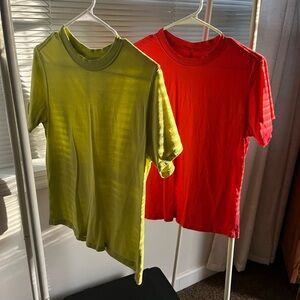 Women’s Lululemon shirts